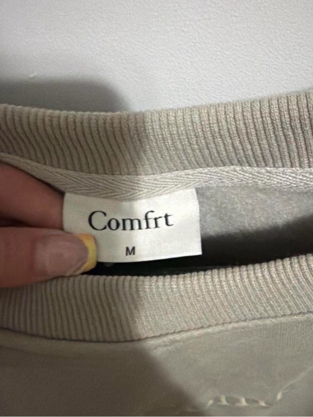 Comfrt pull over. - Picture 2 of 7